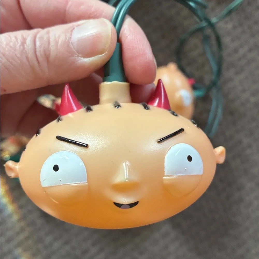 Family Guy 10-Light Approximately 11 ft Devil Stewie Head Light Set